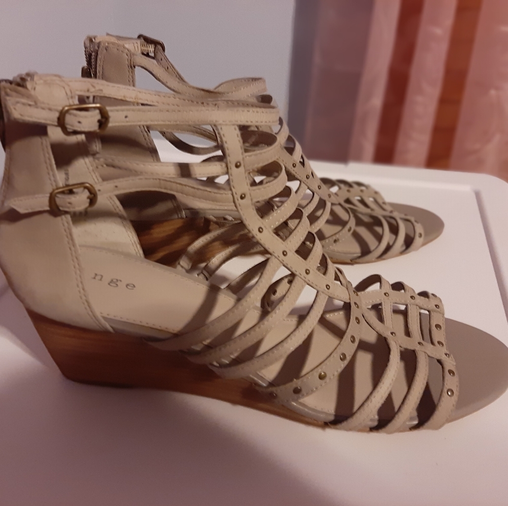 NEW Tan Wedges